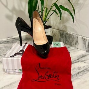 Christian Louboutin Black Patent Pumps with Red Dust Bag